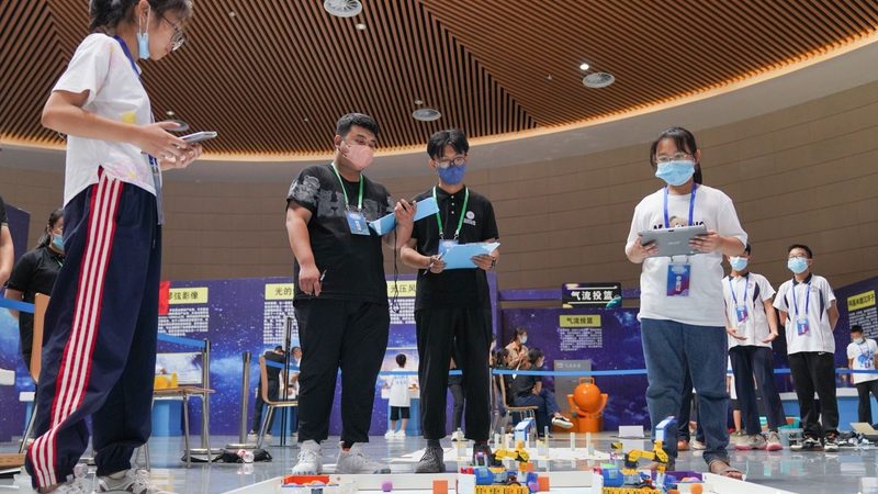 数据中台：构建企业数字化转型的核心枢纽